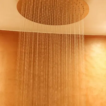 One Syros * 埃尔莫波利斯